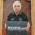 Placa oficial y marco de fotos firmados por Hristo Stoichkov, ganador del Ballon d'Or™ de 1994